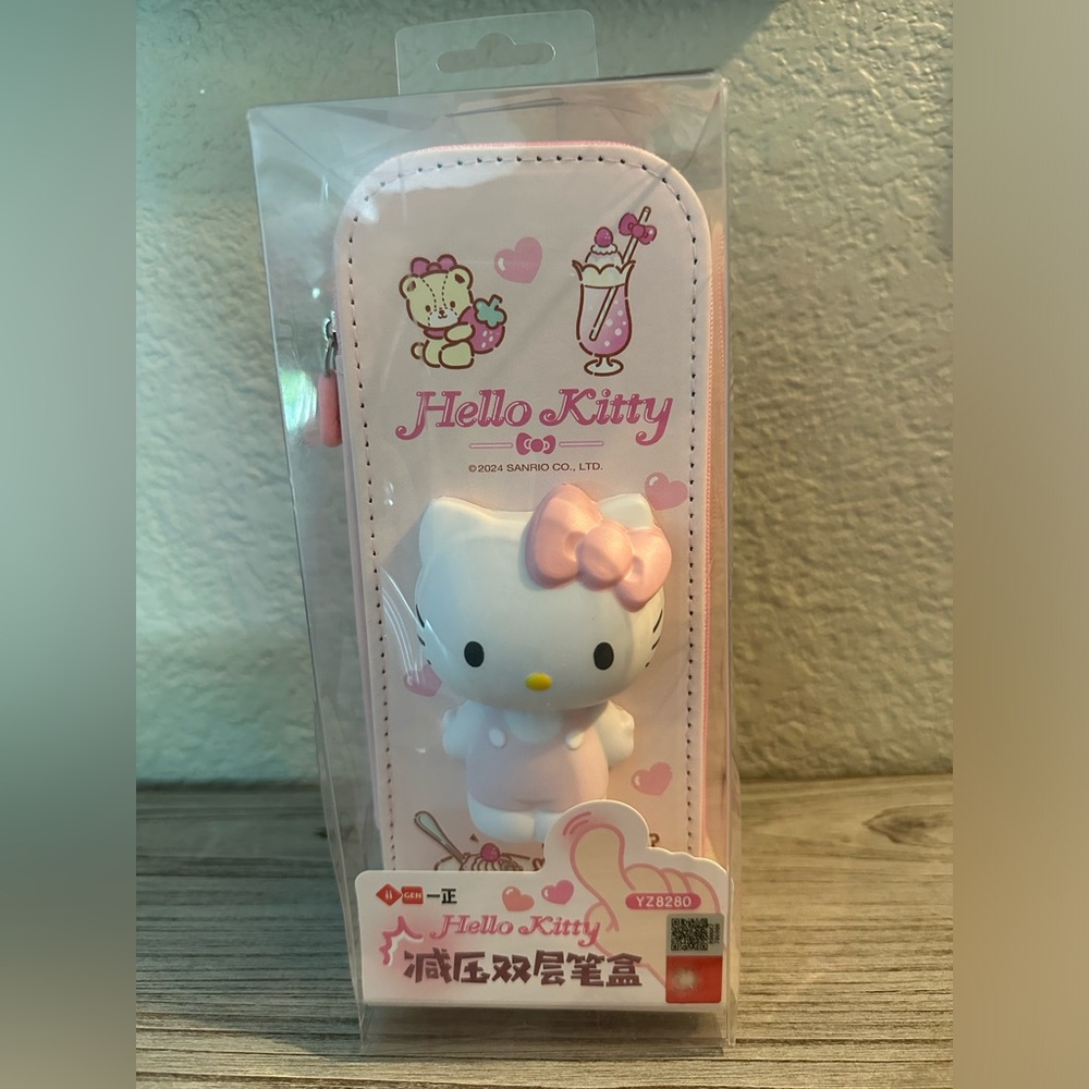 Hello Kitty Pink and White 3D Character Case
